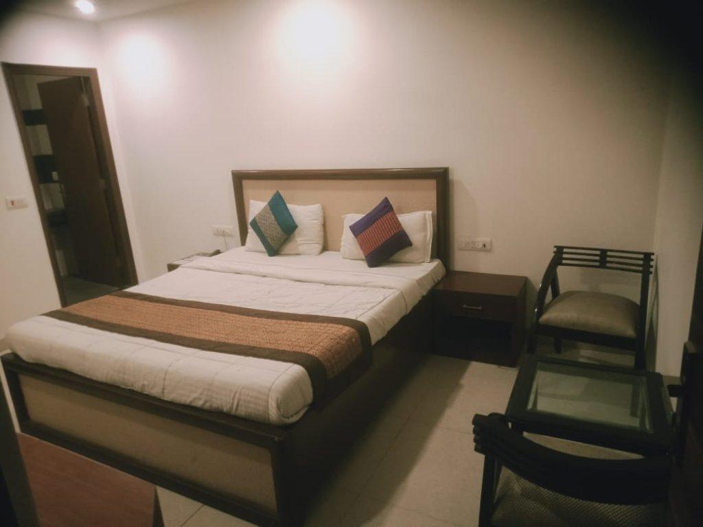 Oyo Hotel Blu Pebbles Near Delhi Airport New Delhi Exterior photo